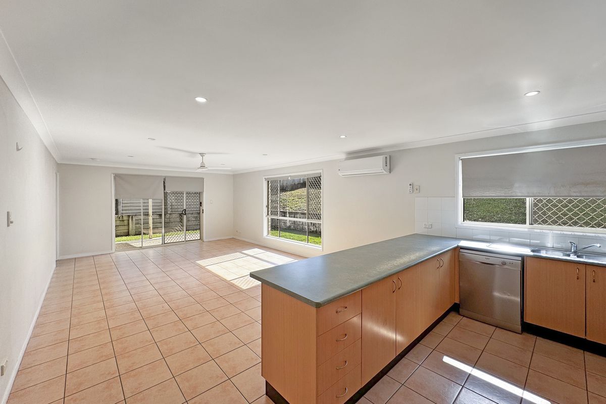 8 Daniells Court, Ormeau