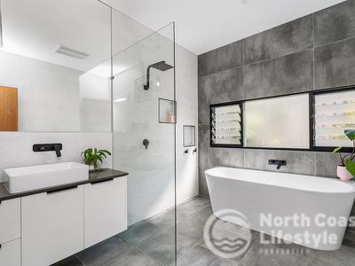 42 Banool Circuit, Ocean Shores