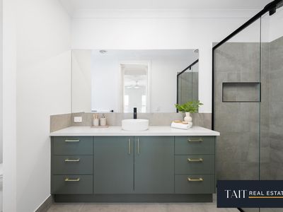 42 Sarakos Cicruit, Wangaratta