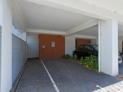 1 / 13 Coolbellup Avenue, Coolbellup