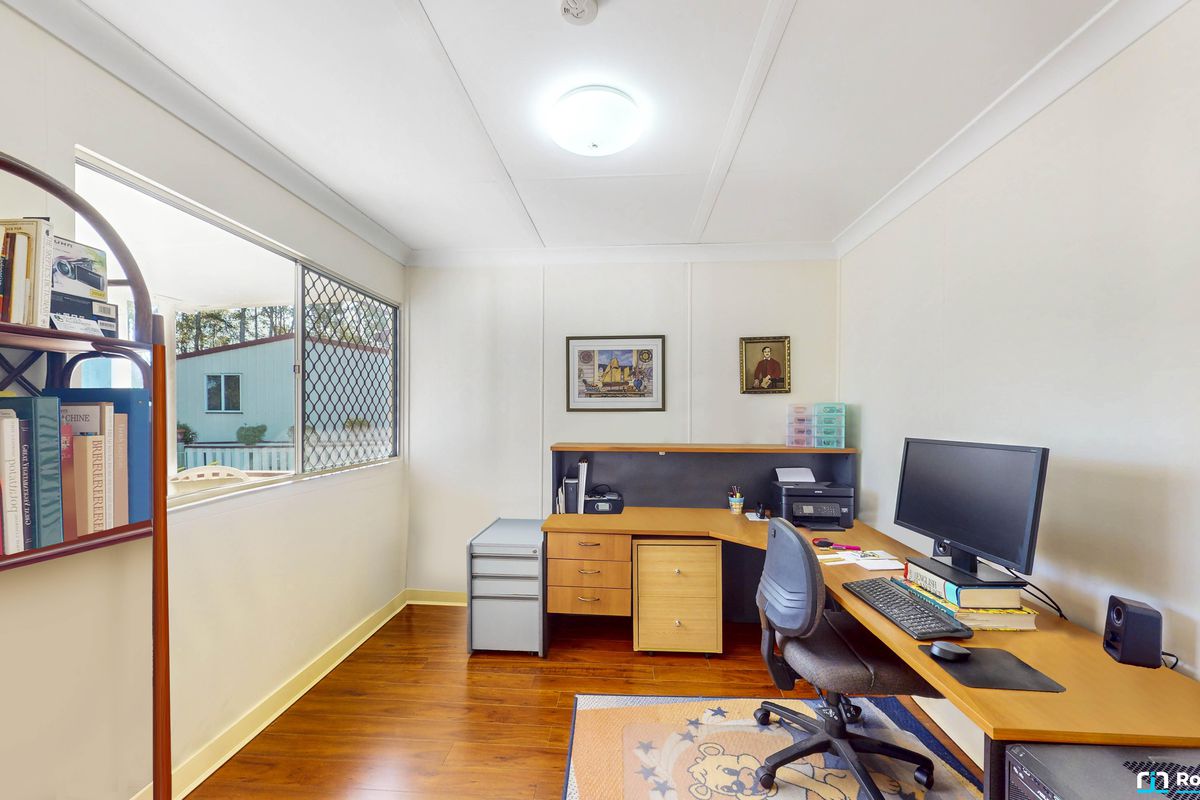 42 Hillview Lane, Pomona