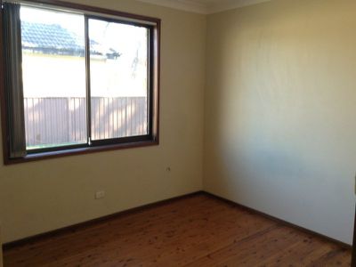 1 / 1 Gipps Crescent, Barrack Heights