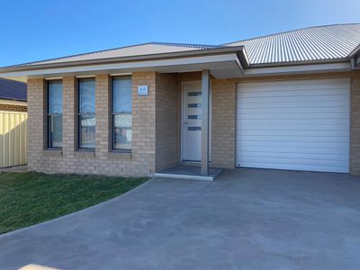 6A Drover Avenue, Dubbo