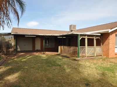 3 Gregory Court, Dubbo