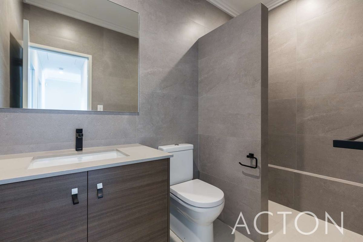 3 / 226 Hampden Road, Crawley