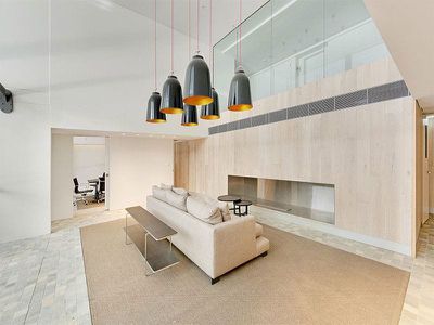 R213 / 200-220 Pacific Highway, Crows Nest