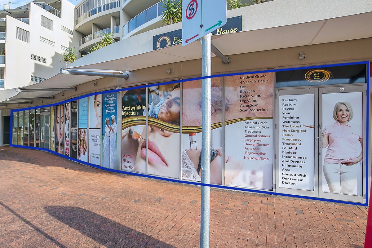 33-34 / 135 Shore Street West, Cleveland