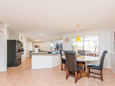 12 Cranston Loop, Kinross