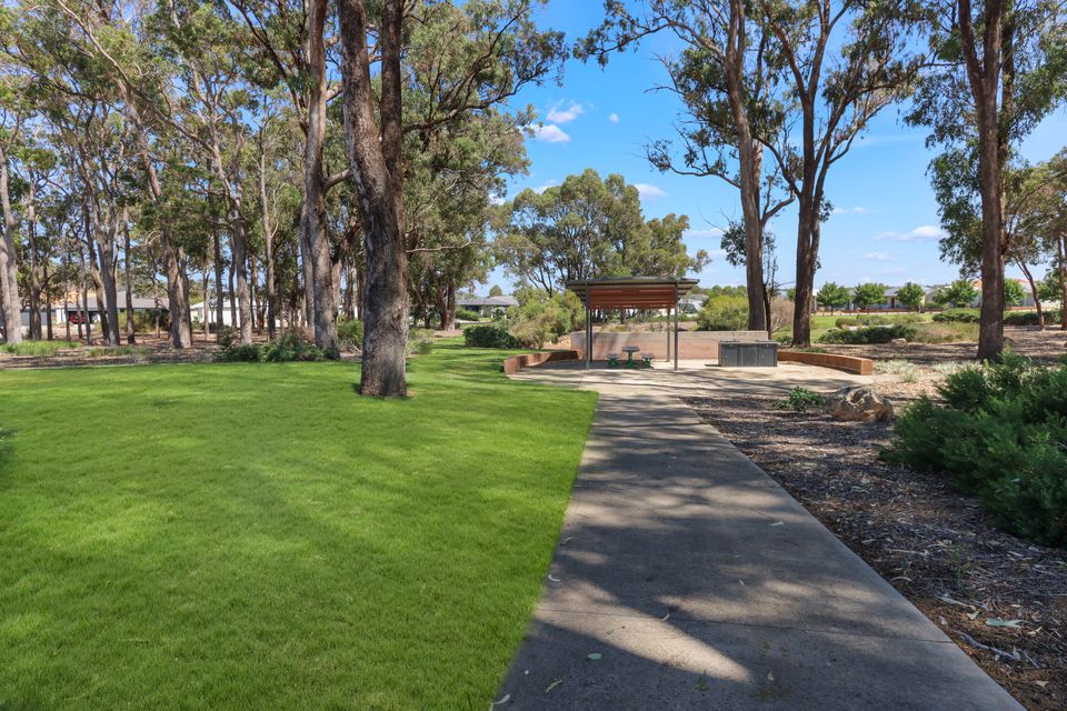 16 Splendour Rd, Baldivis