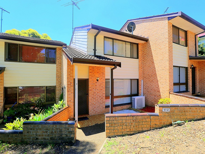 3 / 40 Carnavon Crescent, Georges Hall