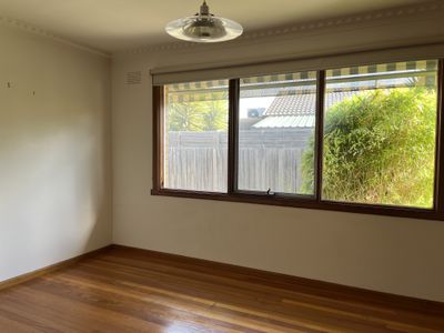 800 Bellarine Highway, Leopold