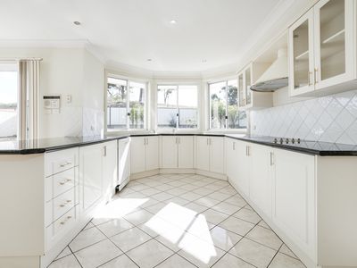 36 Richard Crescent, Cecil Hills