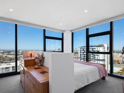 1904 / 105 Stirling Street, Perth