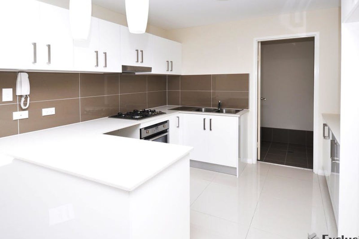 7 / 4 Bridge Road, Homebush