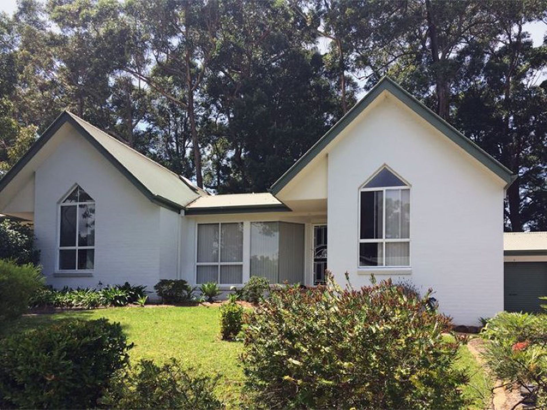 4 / 13-15 Augusta Place, Mollymook