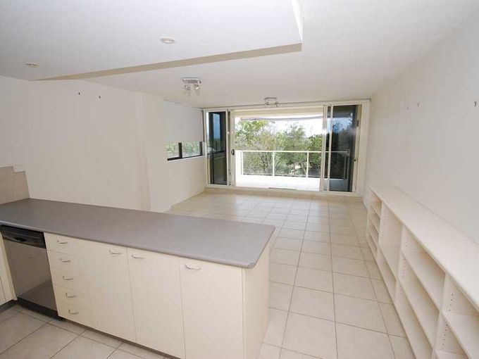 4 / 84 Parkyn Parade, Mooloolaba