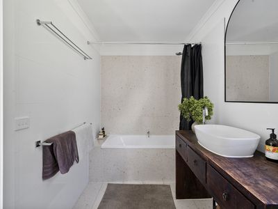 3535 Mansfield-Woods Point Road, Jamieson