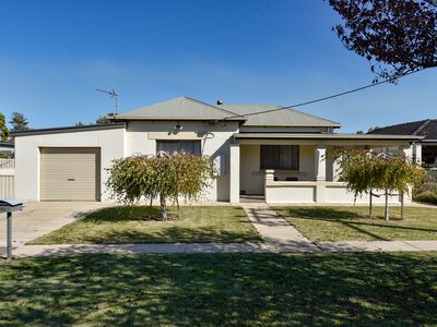 49 Fifth Street , Millicent