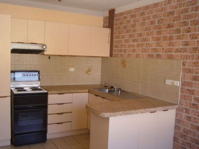 2 / 4 Surfside Drive, Port Kembla