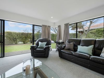 9 Suncrest Drive, West Harbour