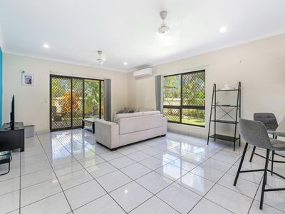 8 / 11 Sonder Crescent, Bakewell