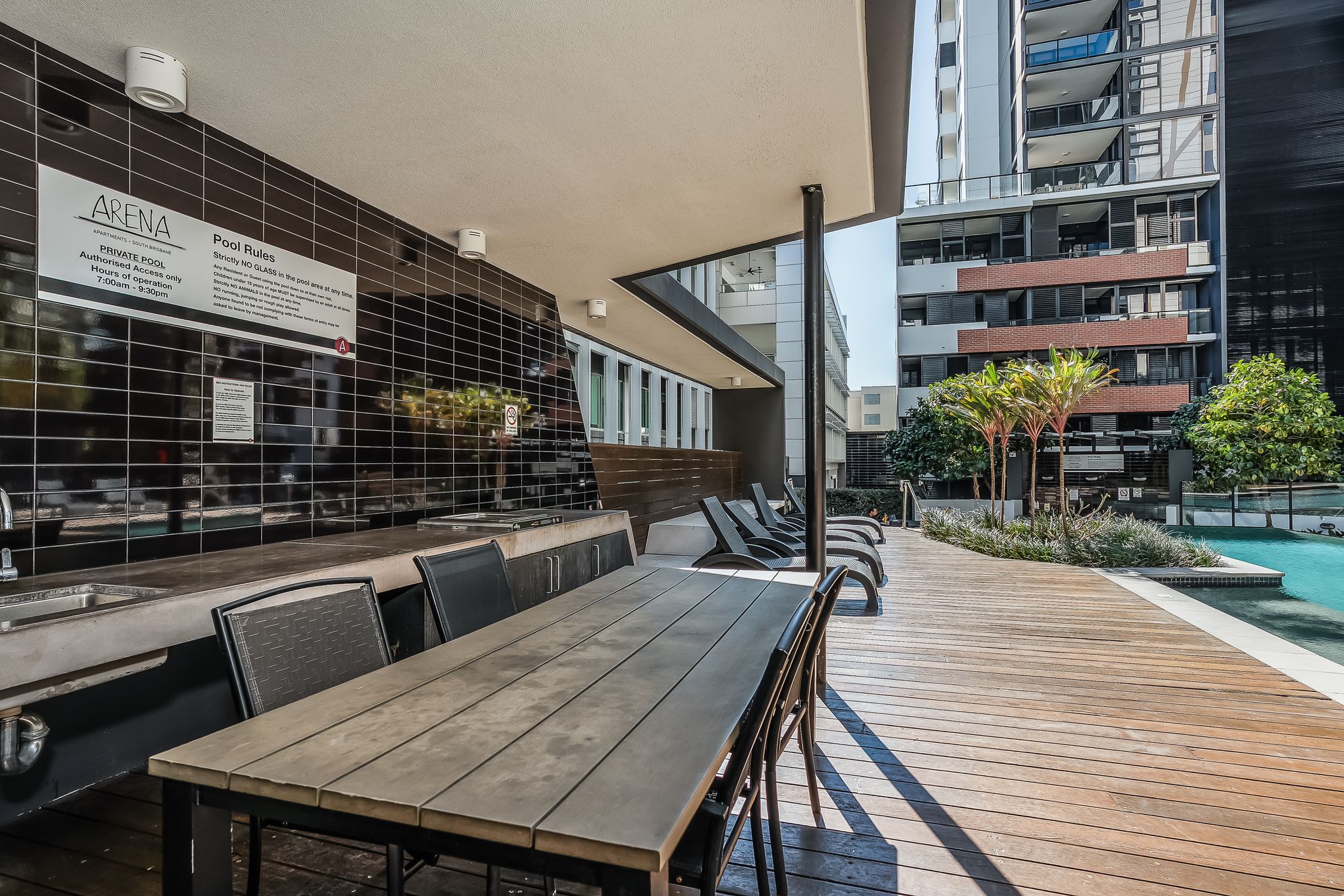 1015 / 9 Edmondstone Street, South Brisbane