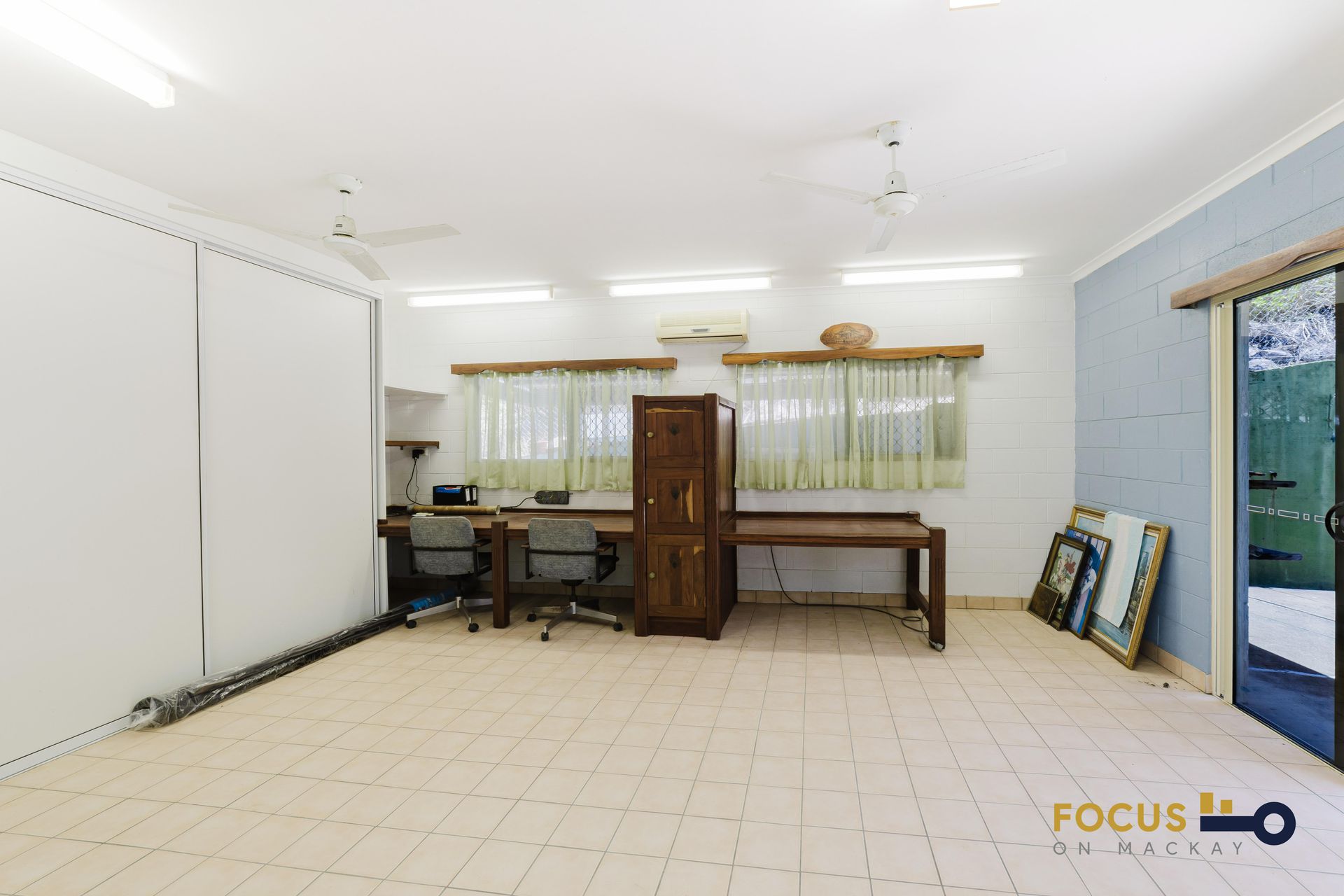 13 Coconut Grove, Ball Bay