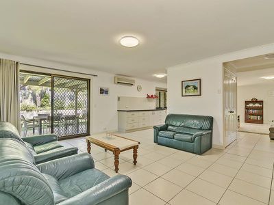 8 Karalise Street, Rochedale South