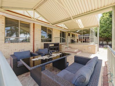 72 Silkeborg Cres, Joondalup