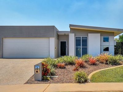 10 Tall Street, Johnston