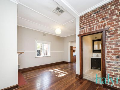 64 London Street, North Perth