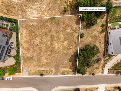 132 Dion Crescent, Riverside