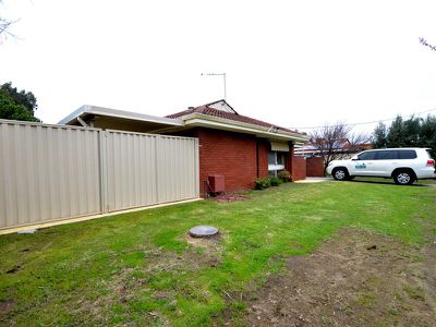 70 Hilton Crescent, Maddington