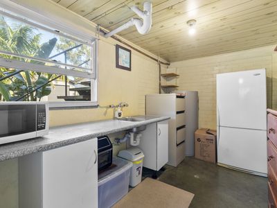 6 Eagle Avenue, Hawks Nest