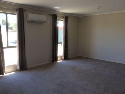 12 Valli Street, Heathcote