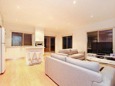 27A Alma Rd, Hampton Park