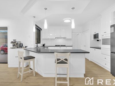 2 Andrew Court, Pakenham
