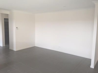 73 Greenwich Ave, Pimpama