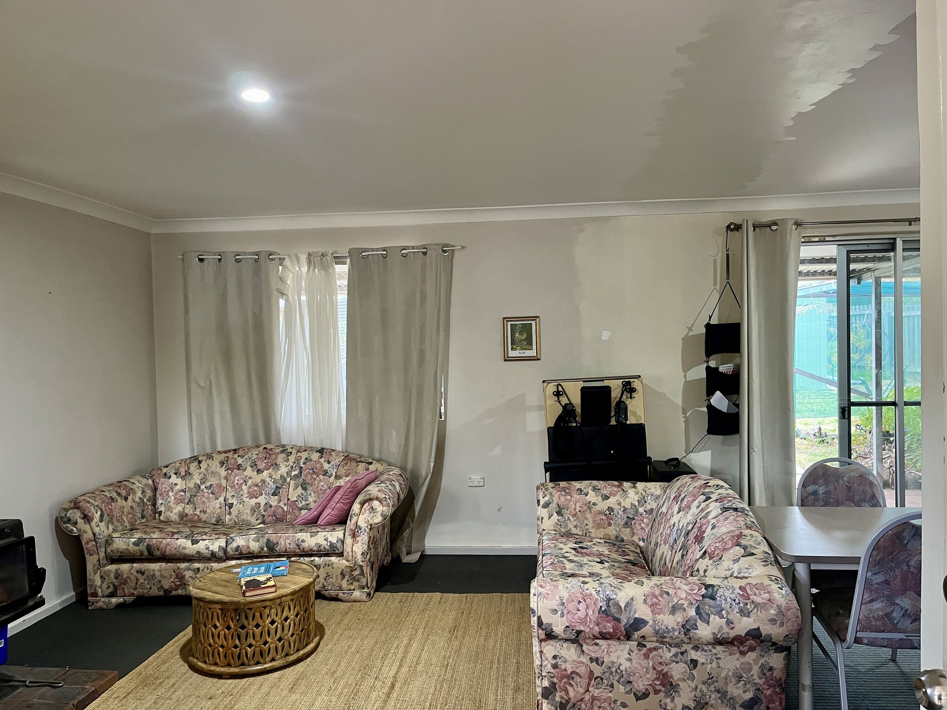 7 Gnowing Street, Wandering