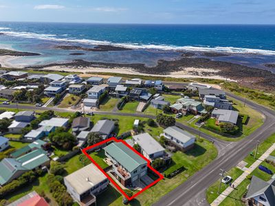 8 Powling Street, Port Fairy