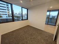 701 / 33 Railway Terrace, Milton