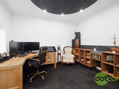 18 Macquarie Road, Morisset Park