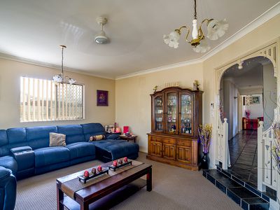 9 Golden Court, Kawungan