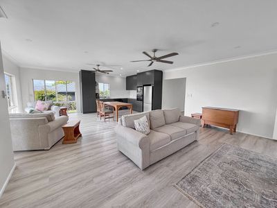 6 CORNISH CLOSE, Atherton