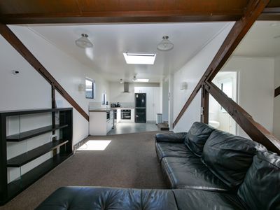 11 / 7 Liverpool Street, City Centre