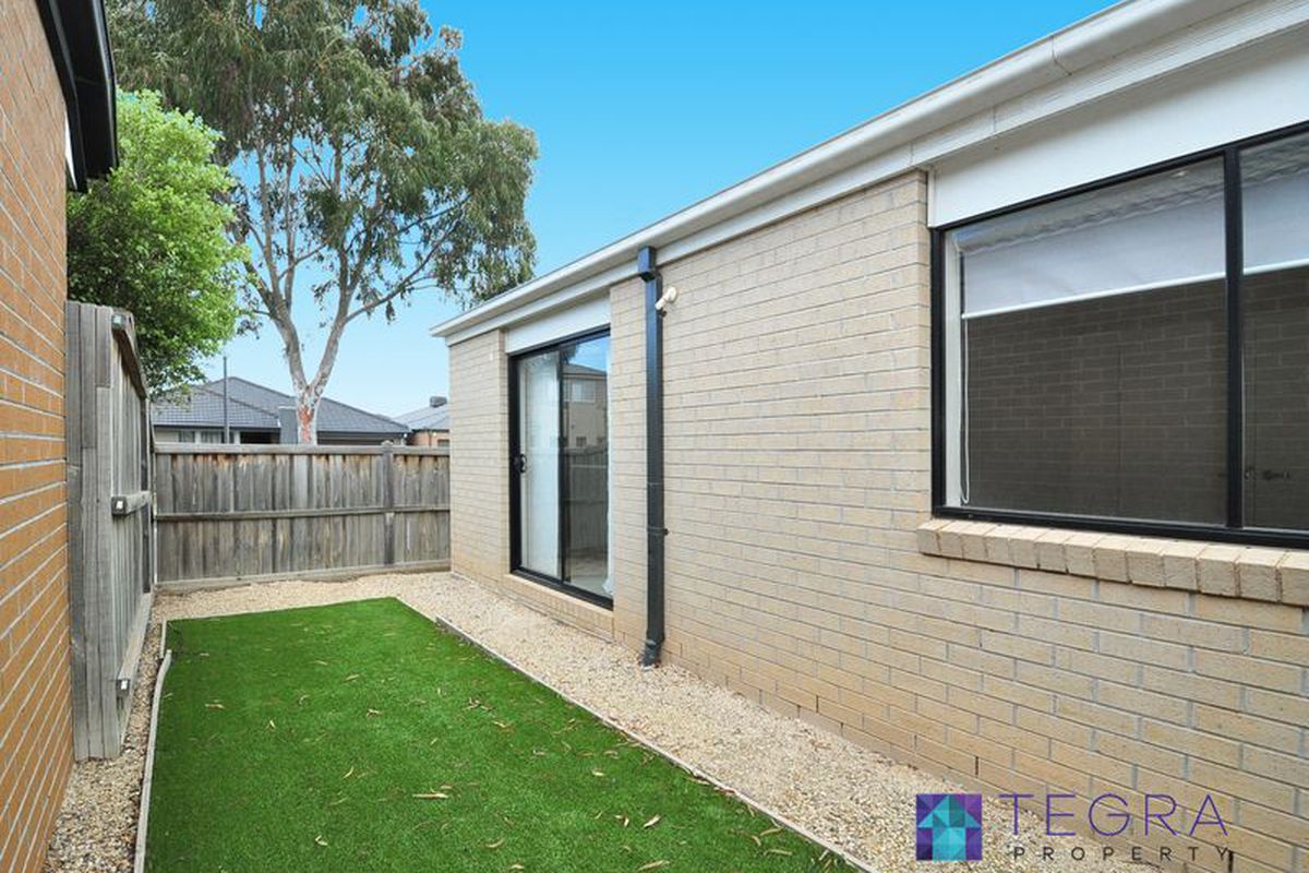 14 Baltic Circuit, Point Cook