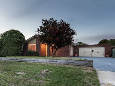 13 General Joshua Drive, Hampton Park