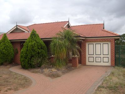 24 Grangewood Drive, Dubbo