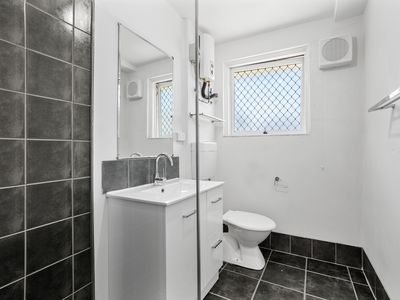 2 / 15 Corvus Place, Rockingham