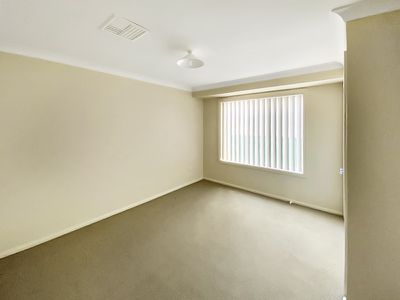 2/4 Parkes Street, Forbes